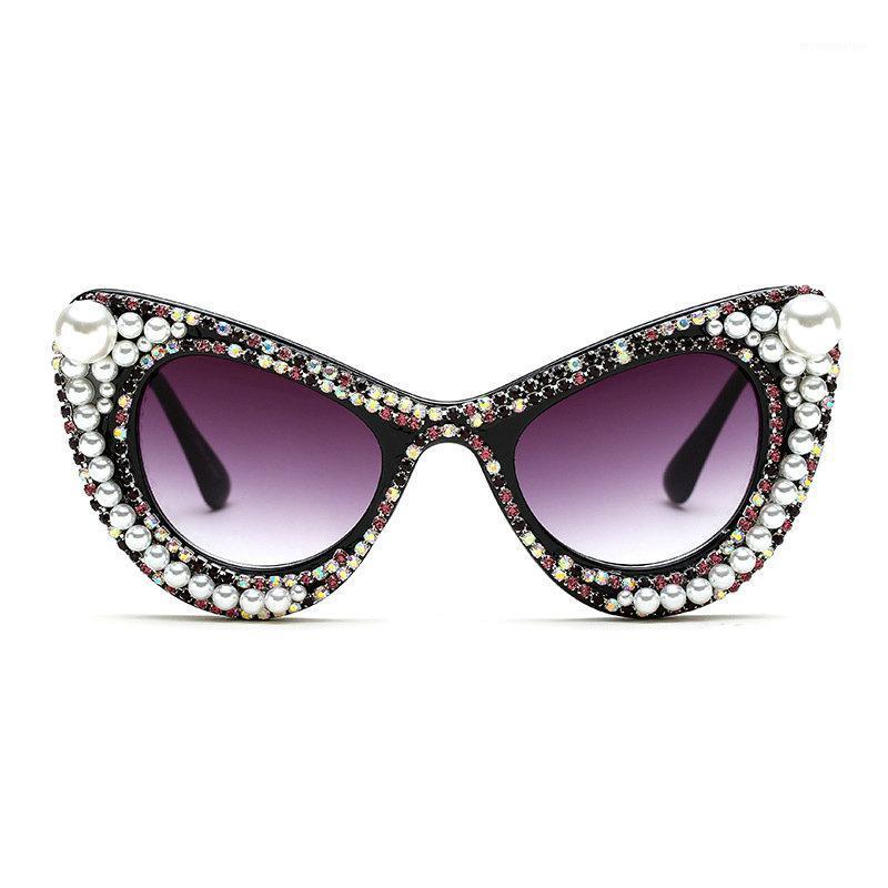 

Luxury Women Sunglasses 2020 New Metal Chain Ladies Shades Vintage Pearl Women Sunglasses Brand Design Crystal Eyewear UV400 NX1