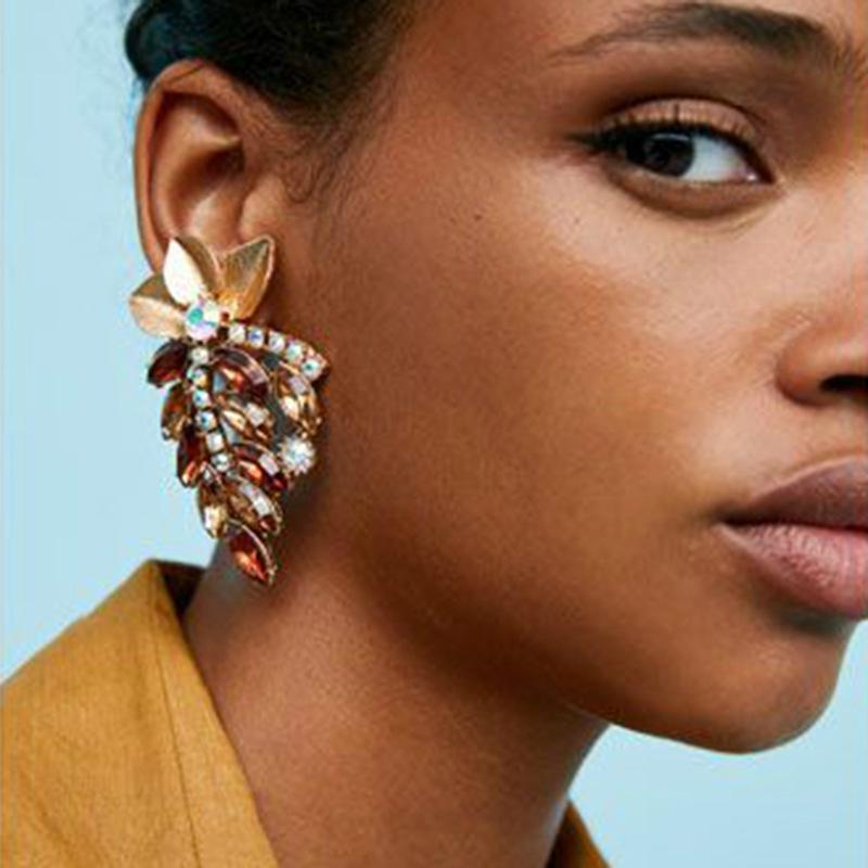 

Dangle & Chandelier 2 Colors Good Quality 2021 Trendy Fashion Women Oorbellen Flower Crystal Vintage Statement Drop Earrings For Party Jewel