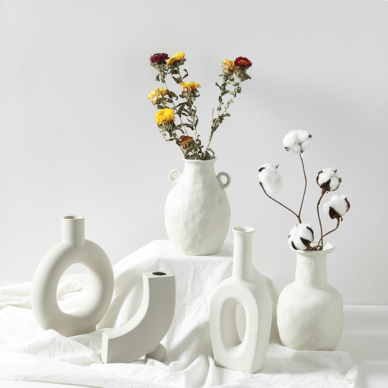 

Ceramic Table Flower Vases Nordic Home Decoration Accessories Modern White Plant Art Decor Crafts Wedding Vase for Centerpieces C0125
