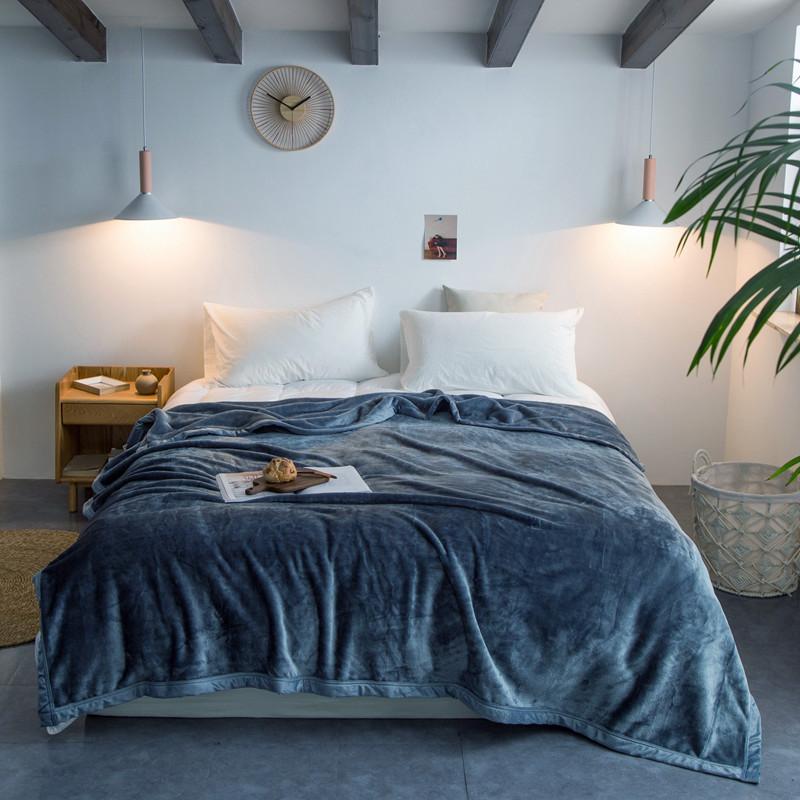 

Thicken and increase the solid color flannel blanket, plain hotel and hotel warm blanket sheets