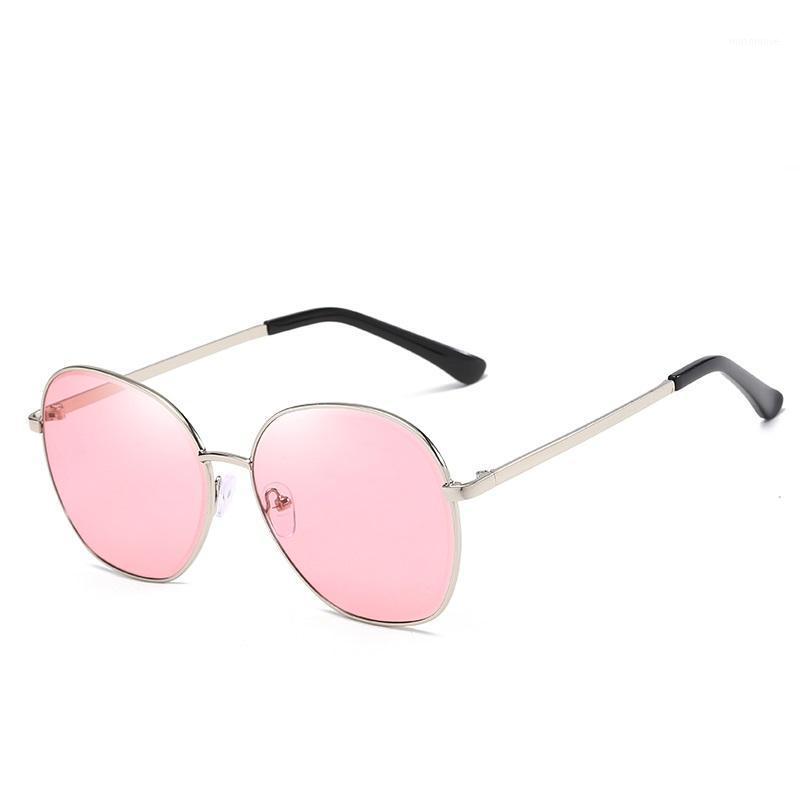 

New Round Metal Frame Women and Men Outdoor Fashion Sunglasses Beach Driving Design Master Elaborate Design Male Sun Glasses1