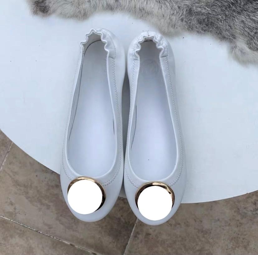 

2022 luxury designer dress shoes Paris ladies leather round head ballet flats casual soft heel design