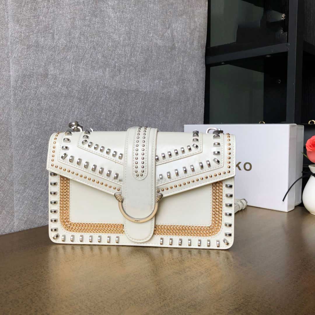 

love bag rivet 2021 women's leather handbags pink bag high quality new fashion classic leather luxurys designers crossbody bags