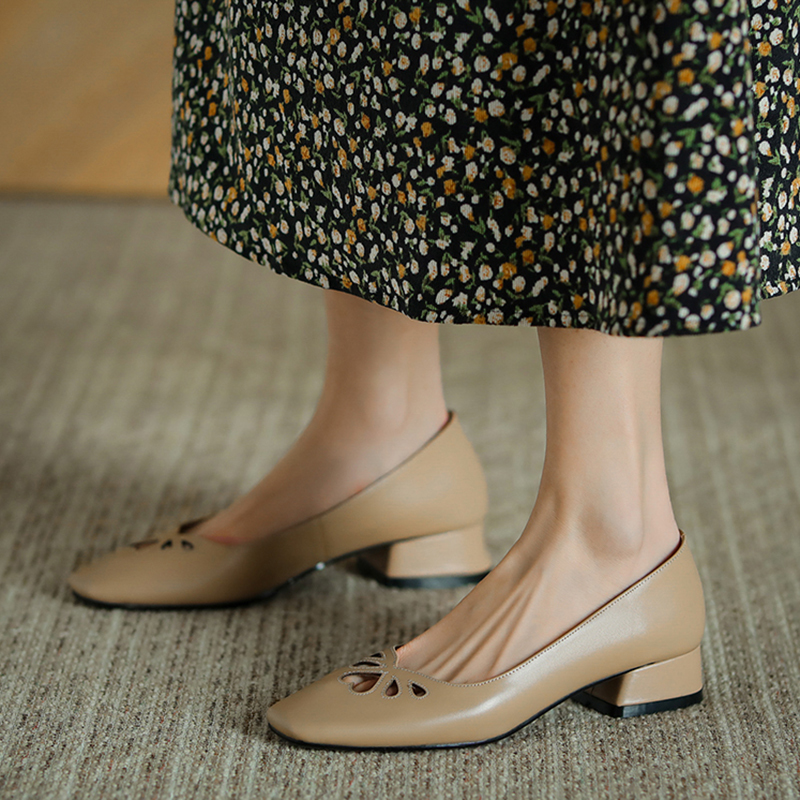 

2020 Case Women's Middle of Square Heels Toe Fretwork Decoration Stylish Ballet Genuine Leather Shoes New Woman Hxdu, Brown