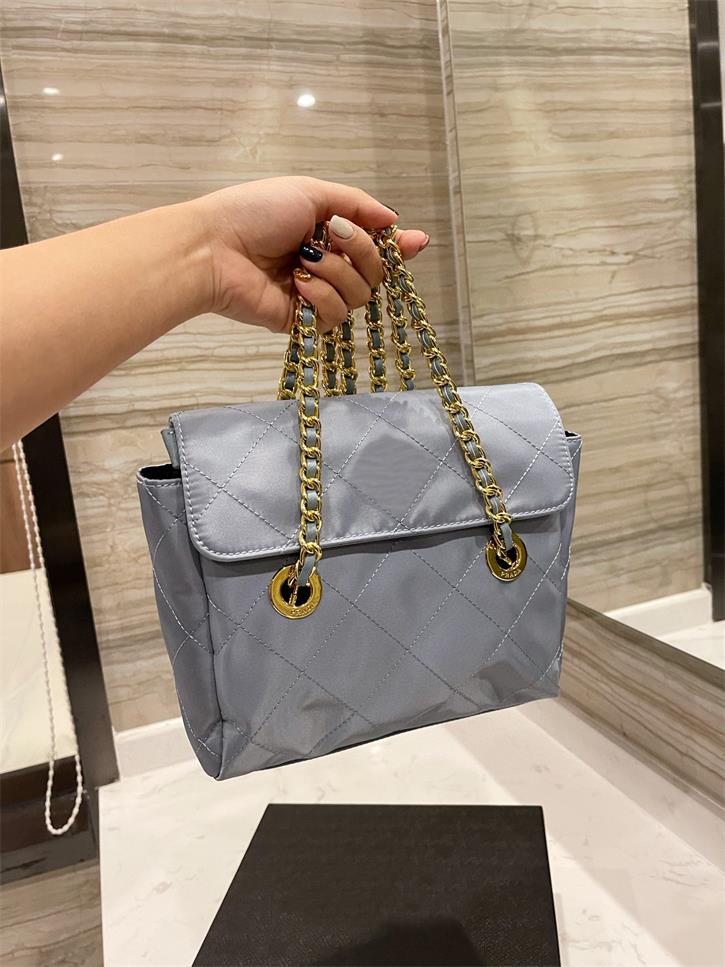 

High Quality Ladies Brand Messenger bag Top Luxurys designers printing mother handbag Fashion handbags shoulder Nylon Bags chains