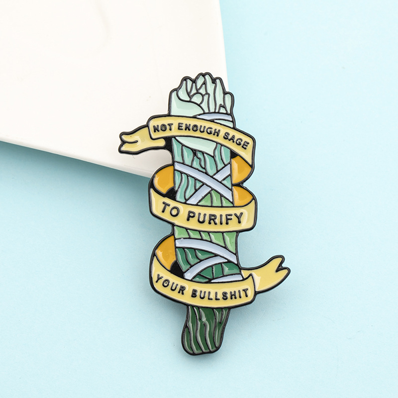 

Cartoon Seaweed Shaped Brooch Pins 2020 Enamel Funny Metal Brooches for Girls Gift Jewelry Button Collar Badges Bag Clothes Denim Shirt Pin, Gray