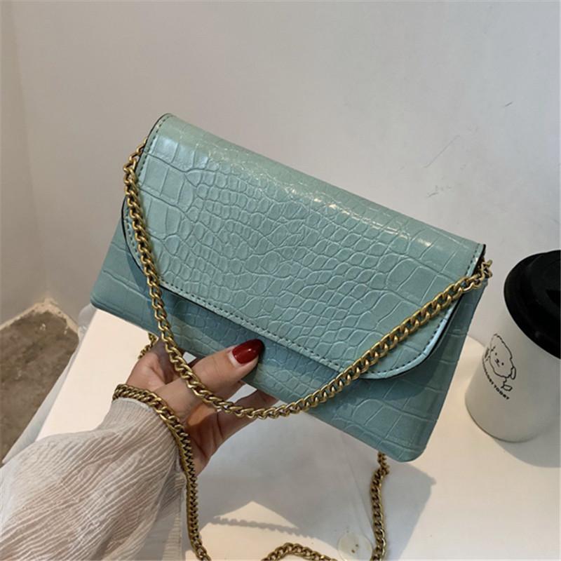 

Ladies Crocodile Pattern PU Leather Crossbody Bags Fashion All-match Chain Shoulder Bag for Women Mini Shoulder Messenger Bag, Beige