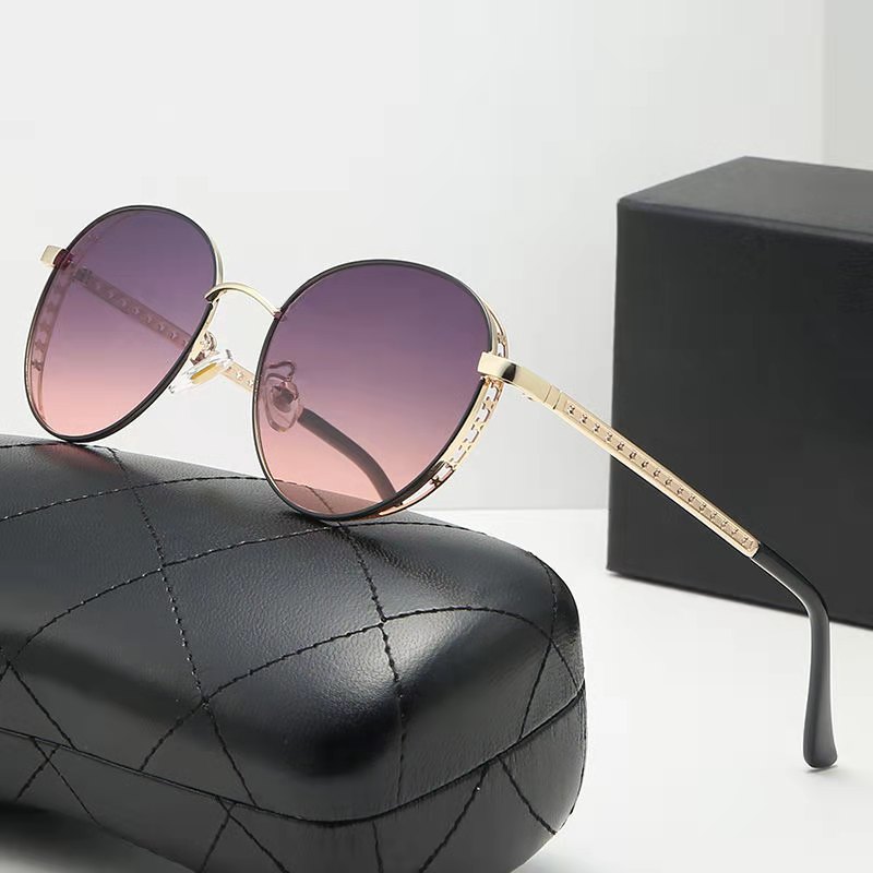 

Outdoor driving classic punk sunglasses for women and men designer fashion anti glare casual sunglasses UV400, free shipping