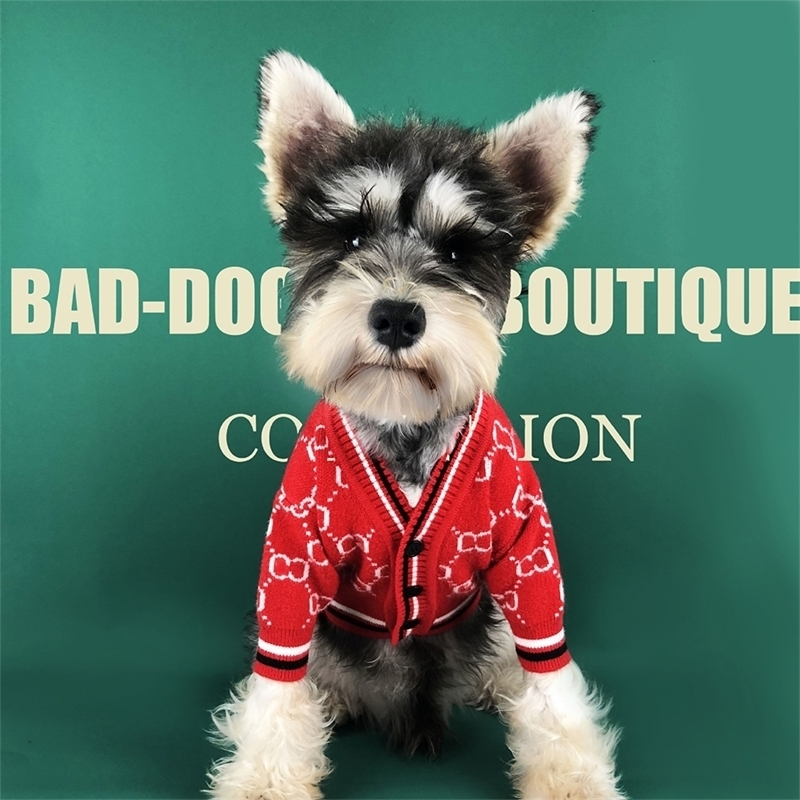 

Fashion Dog Sweater Self Designed Cardigan Printed Single Breasted Gentleman Dog Clothes Teddy Tide Brand Coat 201023