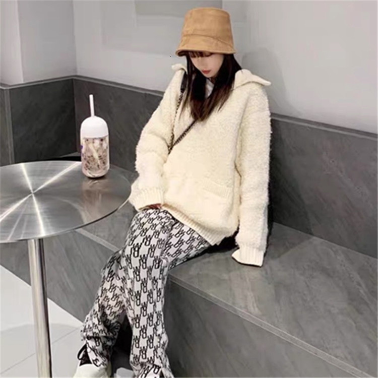 

2021 New Winter Korean Version of Three-dimensional Loop Plush Loose and Lazy Style Pullover Lapel Thickened Sweater 8okz, Beige