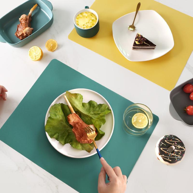 

Nordic grade silicone tableware mat children's heat-resistant and antiskid mat1