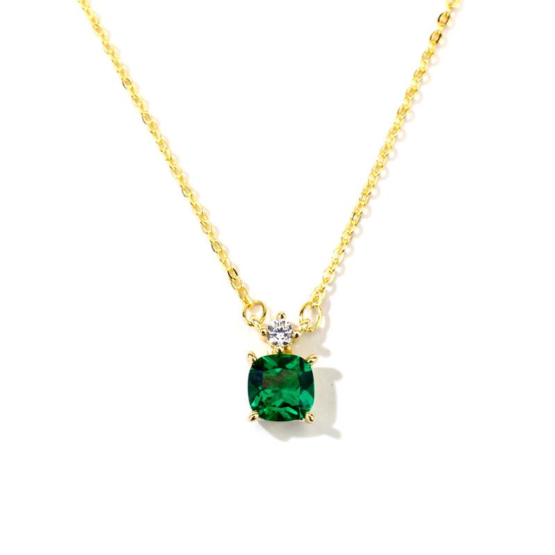 

Pendant Necklaces Light Luxury Fashion Noble Simple 14K Ladies Necklace Emerald Square Zircon Elegant Clavicle Wedding Jewelry
