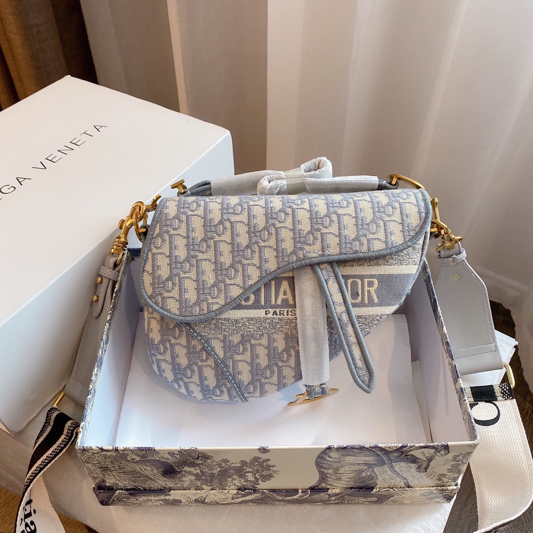 

woman saddle bags crossbody shoulder bag small size fashion purses handbags 5A, Box(not sold alone;could get damaged))