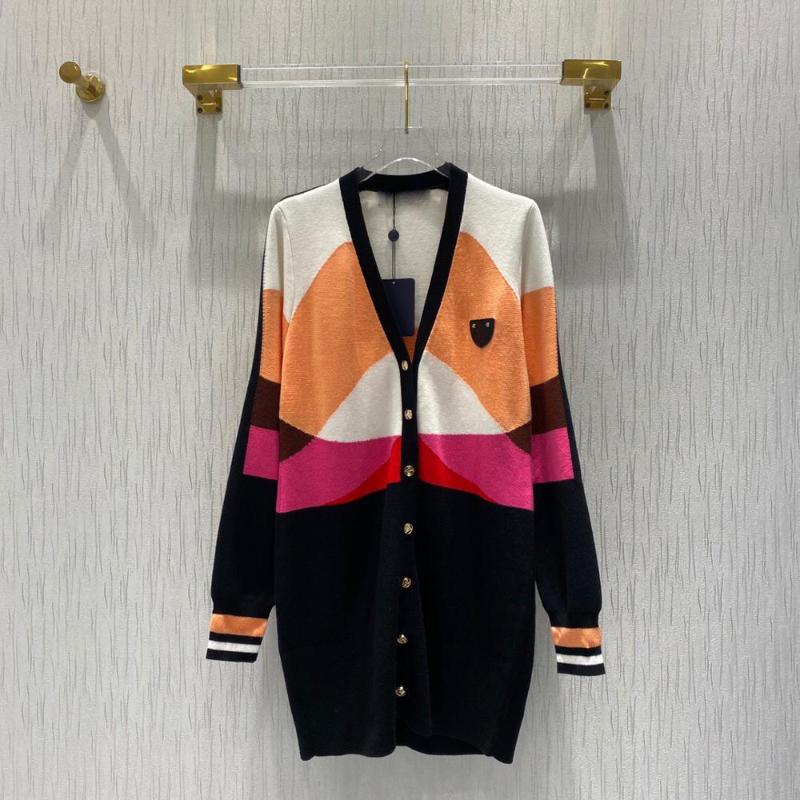 

2021 Fall Winter Luxury Design High Quality Elegant Deep V Neck Long Knitted Slim Fit Cardigan, Colored