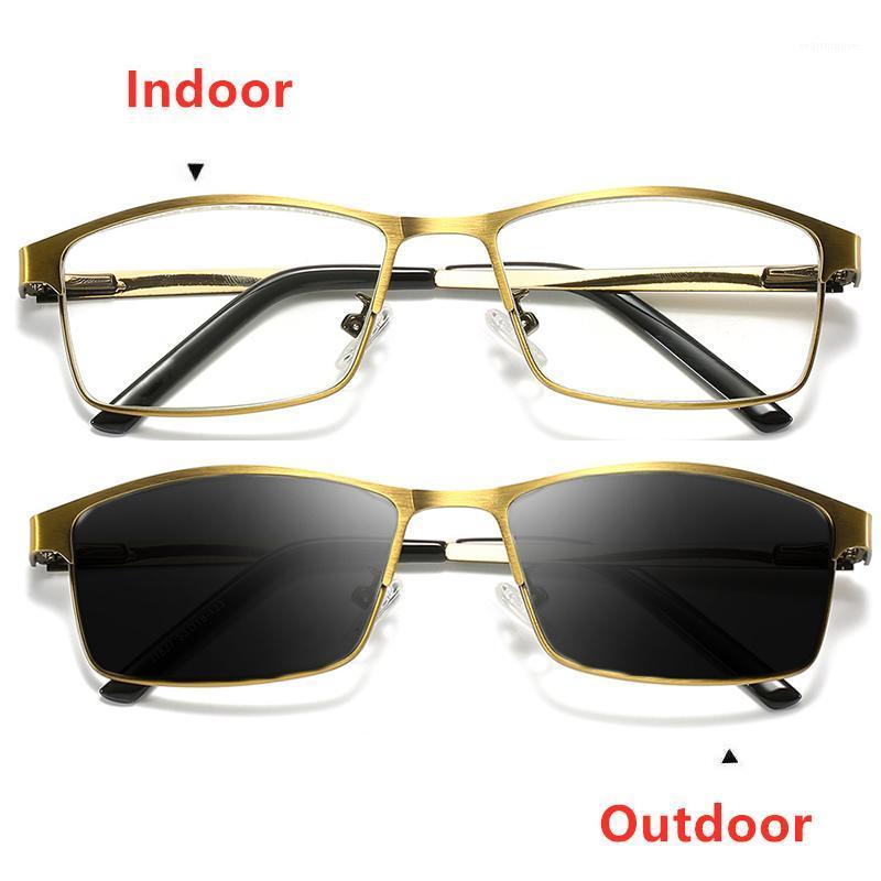 

Photochromic Reading Glasses Men Progressive Multifocal CR-39 Resin Anti-Blue Ray Presbyopic Glasses Metal Frame Gold 1.5 2.51