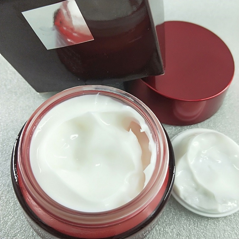 

HOT !Red bottle Brand Face Skin care products Super Moisturizing Cream 50ml IN STOCK.