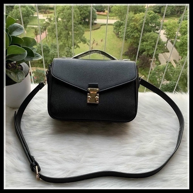 

luxurys designers Women Leather pochette metis Messenger Bags Handbags Bag Women Brand Shoulder bags luxurys designers bags Corssbody Bag Leather Tote, Old flower