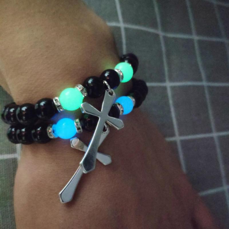 

Charm Bracelets 8mm Natural Black Stone Luminous Bracelet Glowing Women Classic Cross Fluorescence Beade Men Jewelry