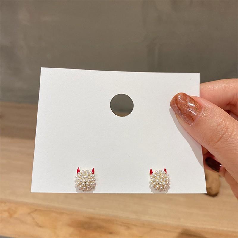 

2021 New Fresh Fashion Fine Pearl Stud Earrings Contracted Small Sweet Lovely Geometric Circular Trend Women Earrings Jewelry