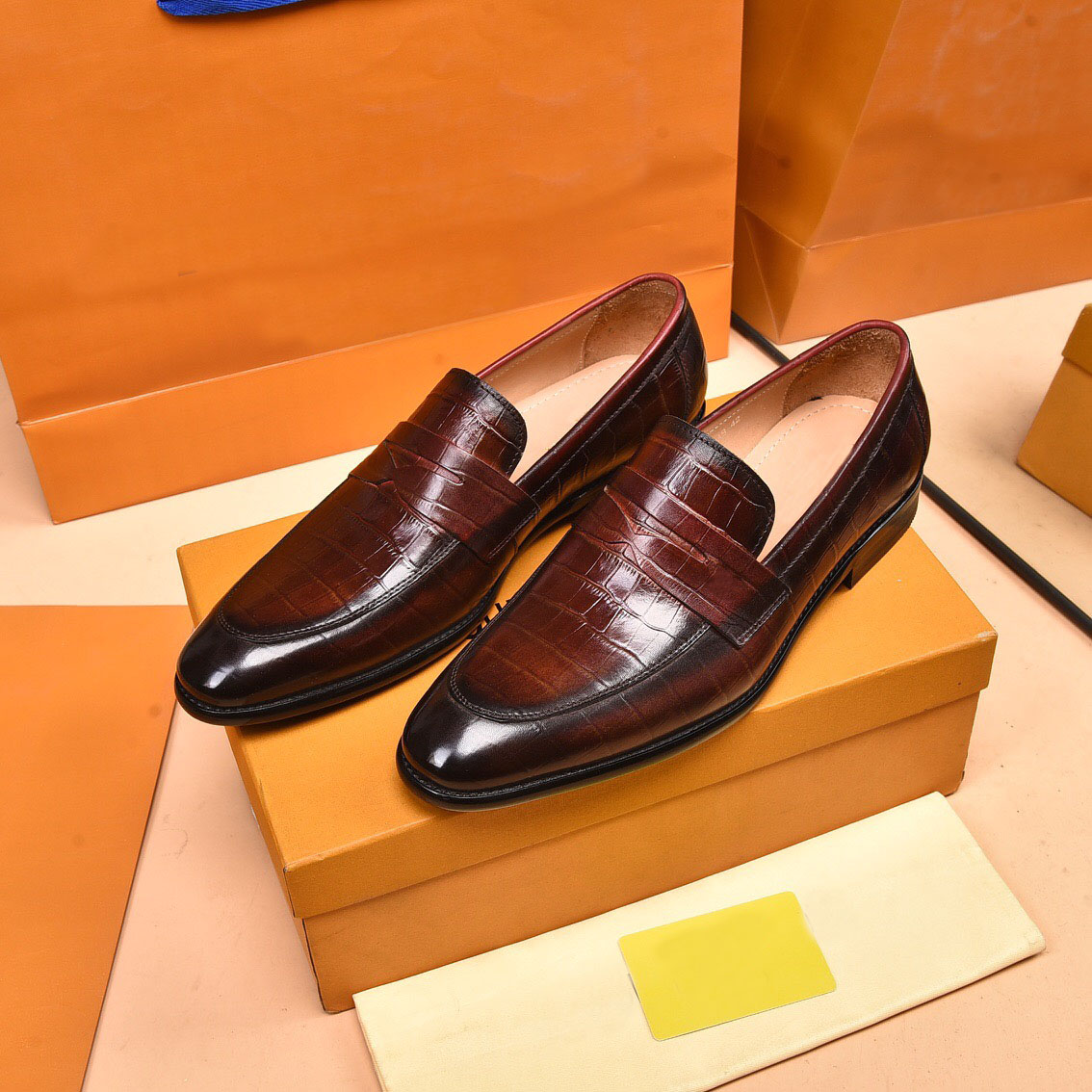 

2022 Men Designer Fashion Genuine Leather Dress Shoes Brand Wedding Formal Business Oxford Shoes Mens Casual Flats Size 38-45, Black