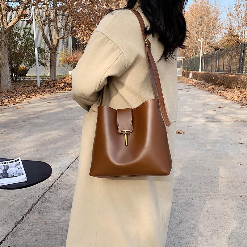 

Temperament Simple Brand Handbag For Women 2021 New Fashion Retro Ladies Shoulder Bag Casual Daily Office Brown Crossbody Bag, Black