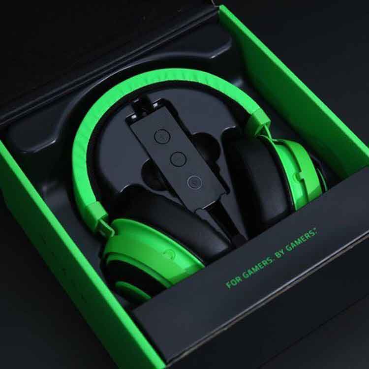 Famous Stylist Deep Bass Game Headphones Stereo Over-Ear Gaming Headset Headband Earphone with MIC for Computer PC Gamer Green Color-image-607543815