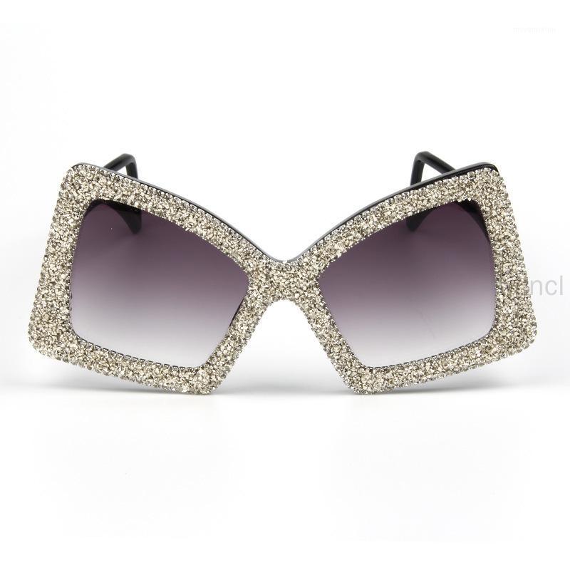 

High Quality Women diamond Sunglasses 2020 Fashion Designer Rhinestone Frame punk Eyeglasses with box FML1