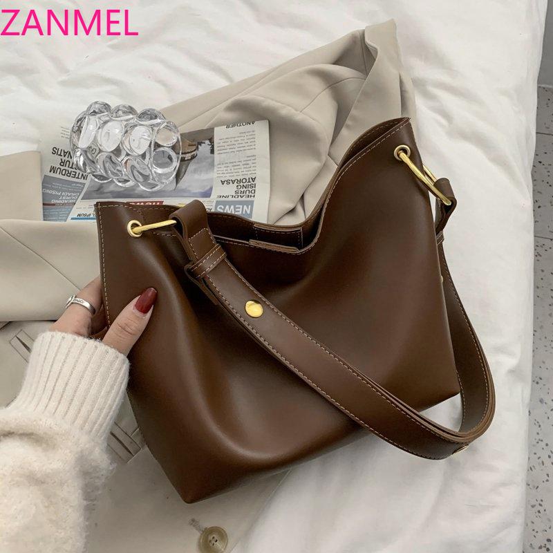 

Korean Style Soft Bucket Shoulder Bags For Women Vintage Simple Large Capacity Wide Belt PU Leather Ladies Messenger Bags 2021, Beige