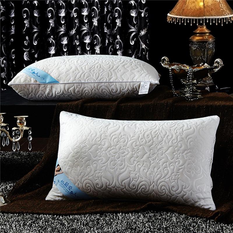 

Knitted cotton massage pillow,size 48x74cm 100% cotton bedding pillow,filling of 100% Feather velvet bedding pillows for men