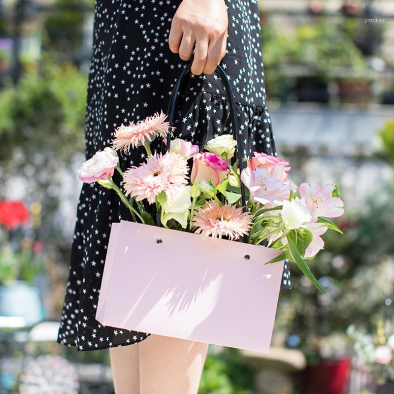 

Portable Beautiful Paper Box Christmas Handy Gift Bag For Florist Handy Flower Bag Wedding Party Rose Candy Cake Birthday Gift1