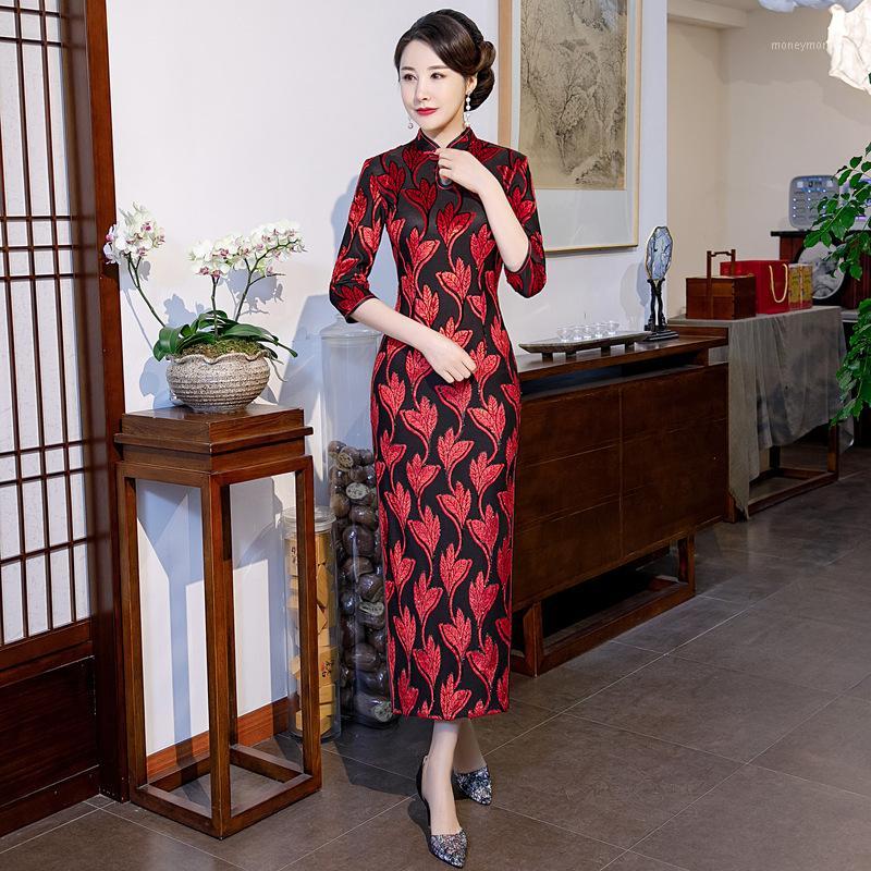 

Velour print Wedding Cheongsam Long Qipao Chinese Dress Oriental Style Dresses Robe Orientale velvet Qipao oversize 4XL1