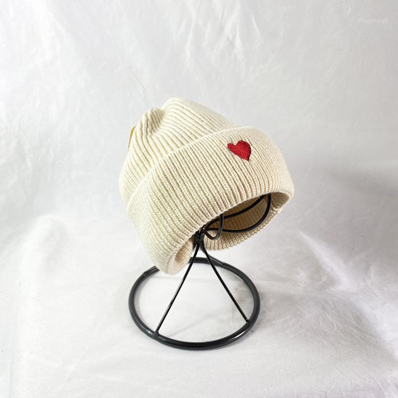 

New autumn winter knitted unisex loving heart embroidery roll edge street trend casual outing warm windproof adult beanies hats1