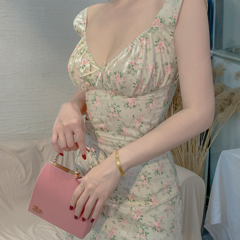 

2021 New French Neighbor Girl Vintage Skinny Melon Floral Dress Above the Knee Belt of Spaghetti V-neck Sexy Women's Dresses SYYO, Clear