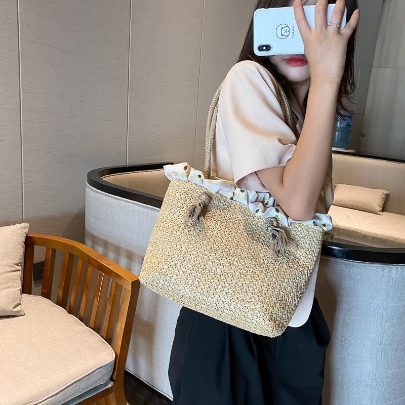 

Fashion Women Shoulder Bag Beach Bag Elegant Handmade Straw Tote Purse with Plaid Ruffle Trim Women Girls Handbag, Khaki