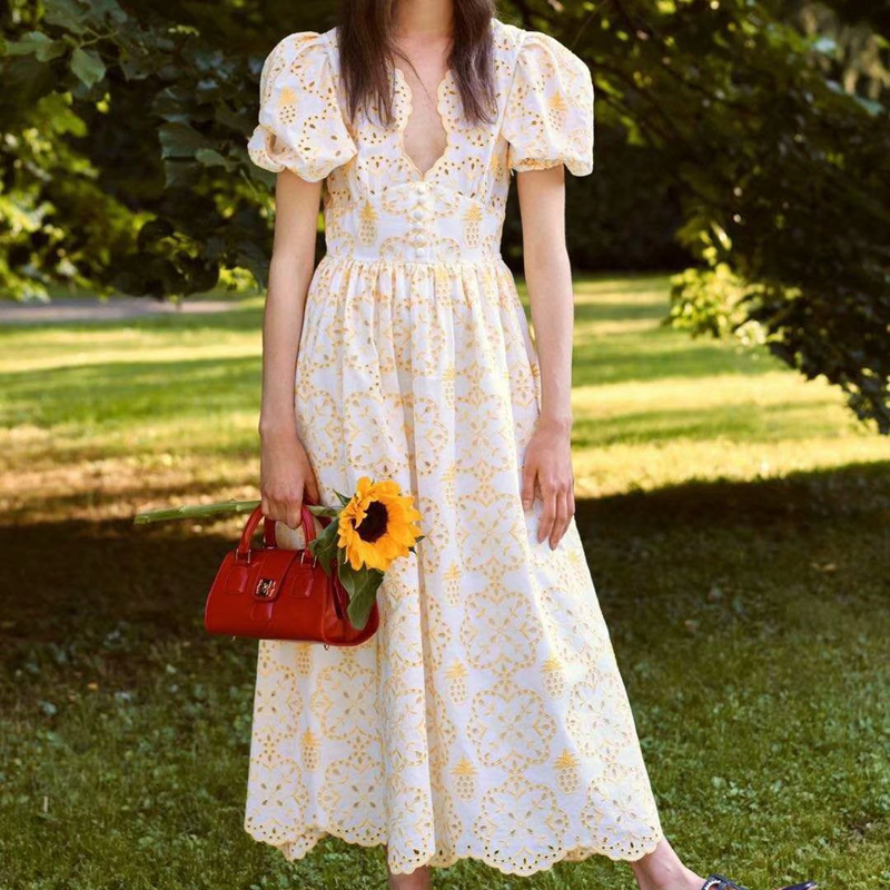 

Runway Retro-embroidered Retro-bohemian, Hollow-embroidered Flowers Sexy Low-v Elegant Dress of High-quality Women's New Party 2r8n, Yellow