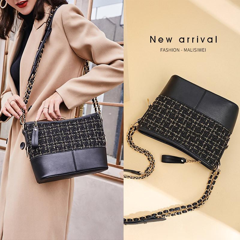 

2021 new fragrant grandma wandering new shoulder slung handbag fashion woven bucket women's bag, Black