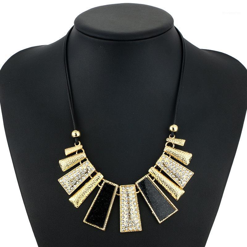 

2020 Exaggerated Bohemian Choker Necklace Jewelry Irregular Geometric Nubuck Leather Rope Chain Women Chokers Pendant Necklaces1