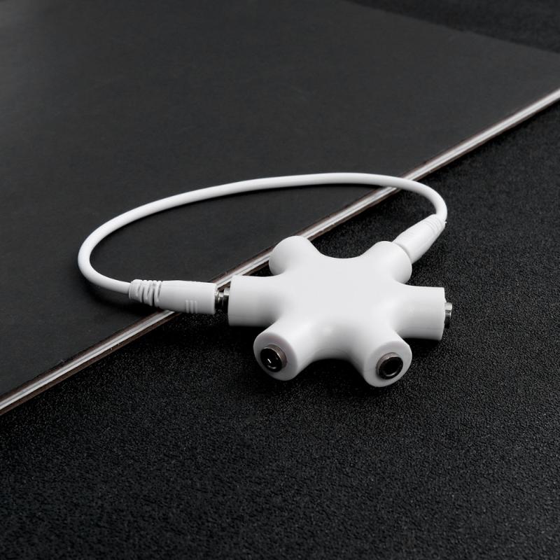 

1Pc Headphone Splitter 3.5mm Durable Utility Snowflake Design Audio Splitter for Music