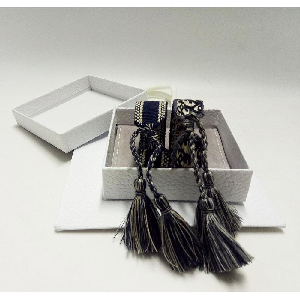 

Hot Brand Fashion Jewelry For Women Cotton Fabric Letter Signature Embroidery Bracelet Woven Bangle Tassel Lace-Up Bracelet With Box Vrgov