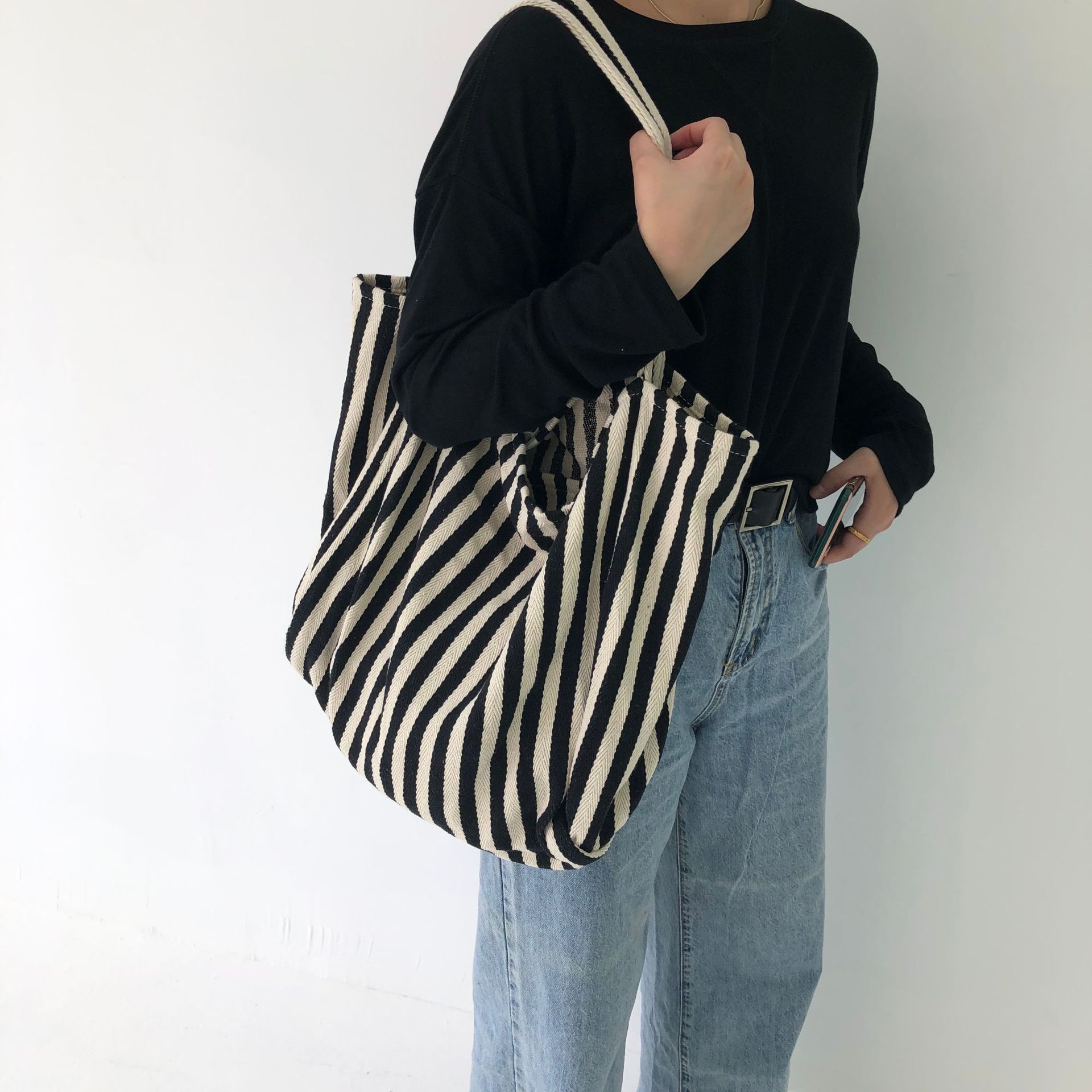 

Summer Large-Capacity Cute Groceries Bags Canvas Pinstripe One-Shoulder Women Shopping Bag With Zips, Black