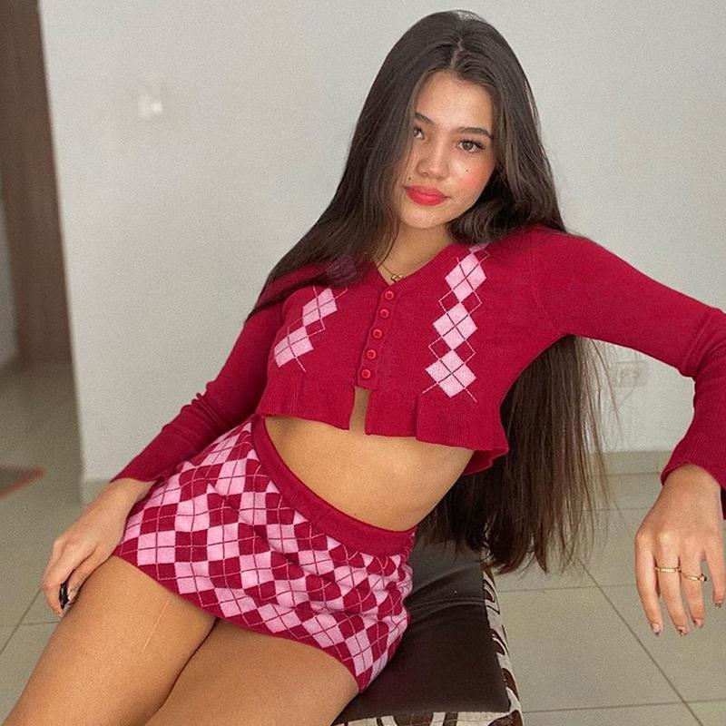 

Argyle Knitted Tracksuits Women' Sweaters V Neck Cardigan And Pencil Mini Skirt Autumn Suit 2020 Vintage Plaid Two Piece Set, Red women set