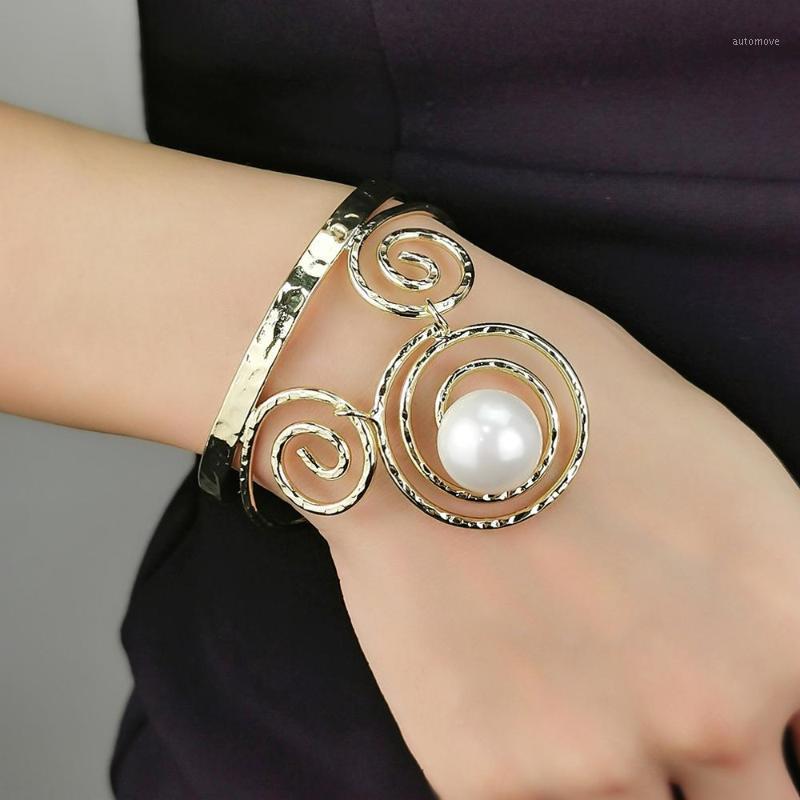 

Imitation Pearl Bracelets For Women Metal Cuff Bangles Hollow Statement Jewelry Wholesale Accessories 2021UKMOC1