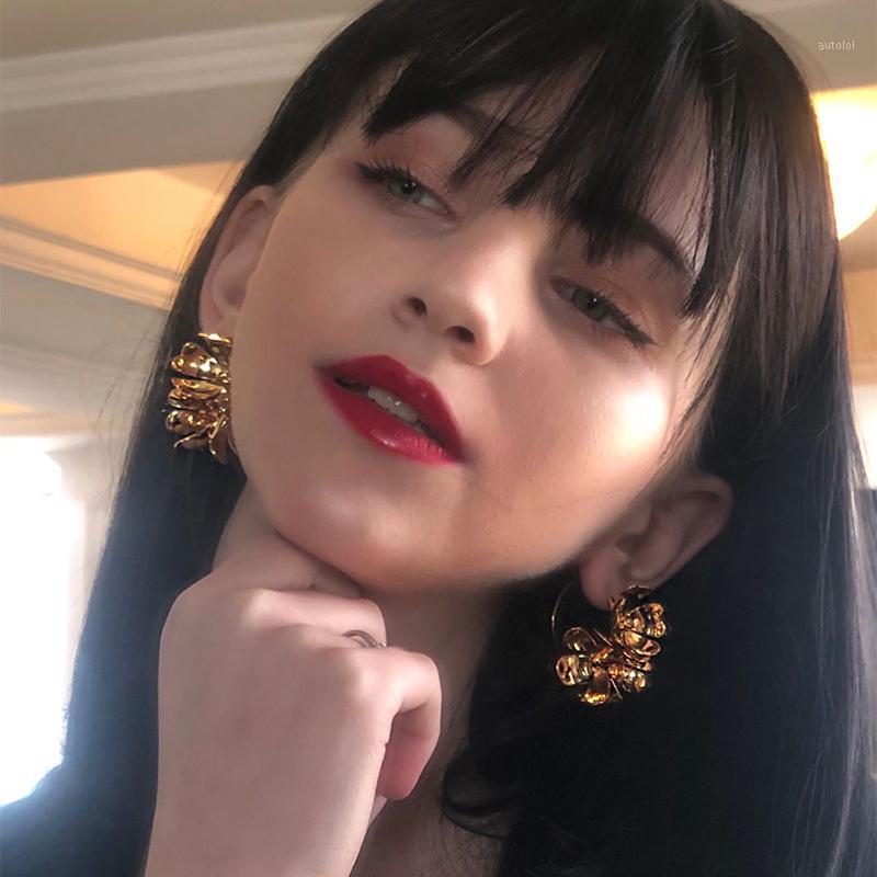 

Woogge Vintage Triple Flowers Big Hoop Earrings Elegant Brass Gold Earrings Circle Delicate Statement For Wedding Gift1