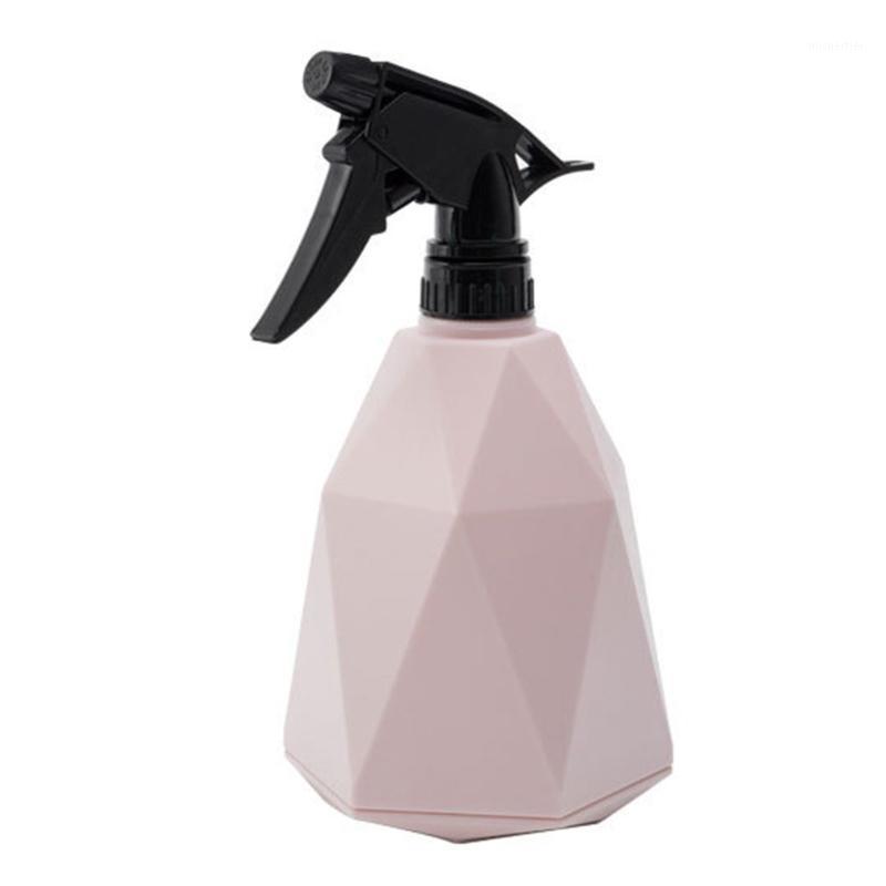 

Candy-colored watering can Neutral PP hand-pressed watering can geometric spray bottle small gardening plastic sprinkler1, White