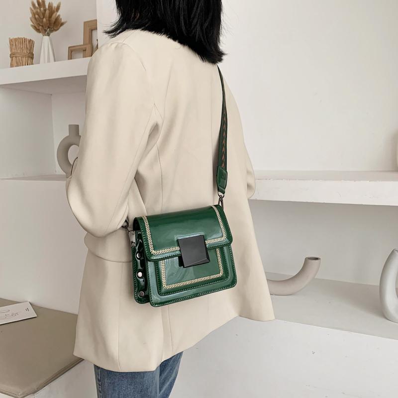 

2021 New Women's Bag Wide Shoulder Strap Shoulder Bag Fashion Messenger Casual Women's Shiny Ladies, Black