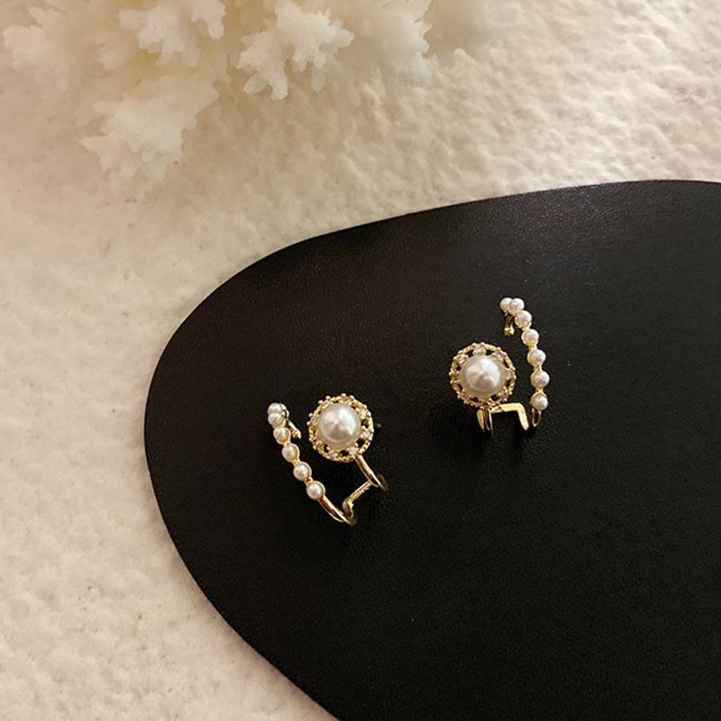

New Design Double Layered Wearing Baroque Pearl Earrings Zircon Hoop Earrings Vintage For Women Ear Ring Wedding Jewelery Gift1