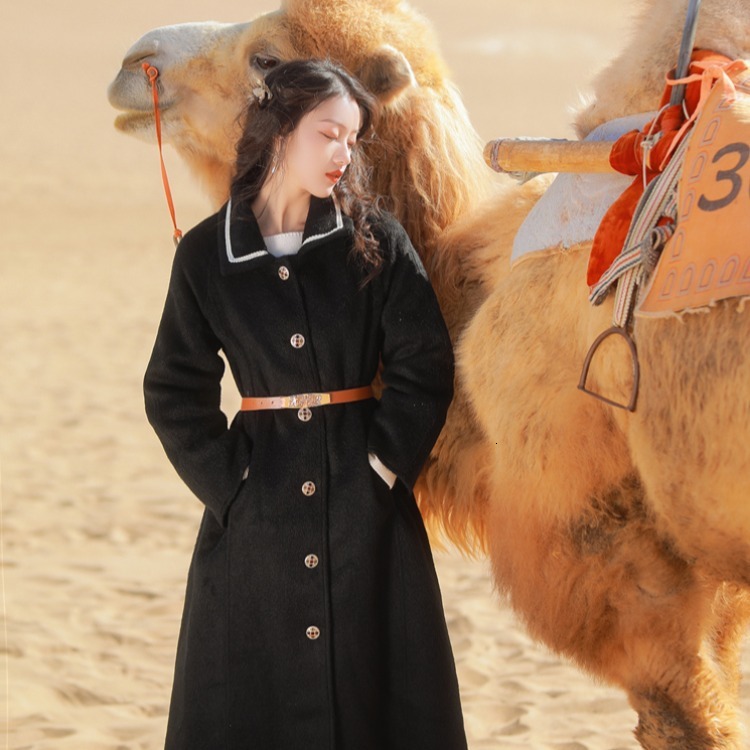 

2021 New Coat Retro Female Wool Hepburn Leather Jacket Woollen Style Waistcoat and Waistband of Round Cotton Q65S, Flat white.