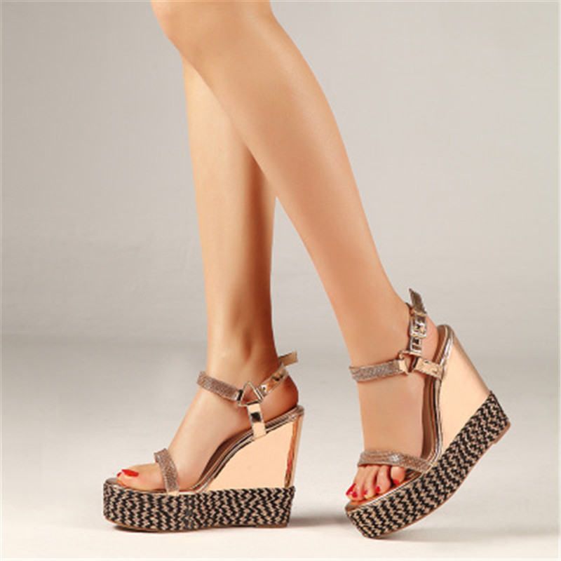 

2021 New Female Peep Mode Toe Super High Crystal Sandals Buckle Wrap Ladies Will See Deep Soles Shoes FKWA, Gold