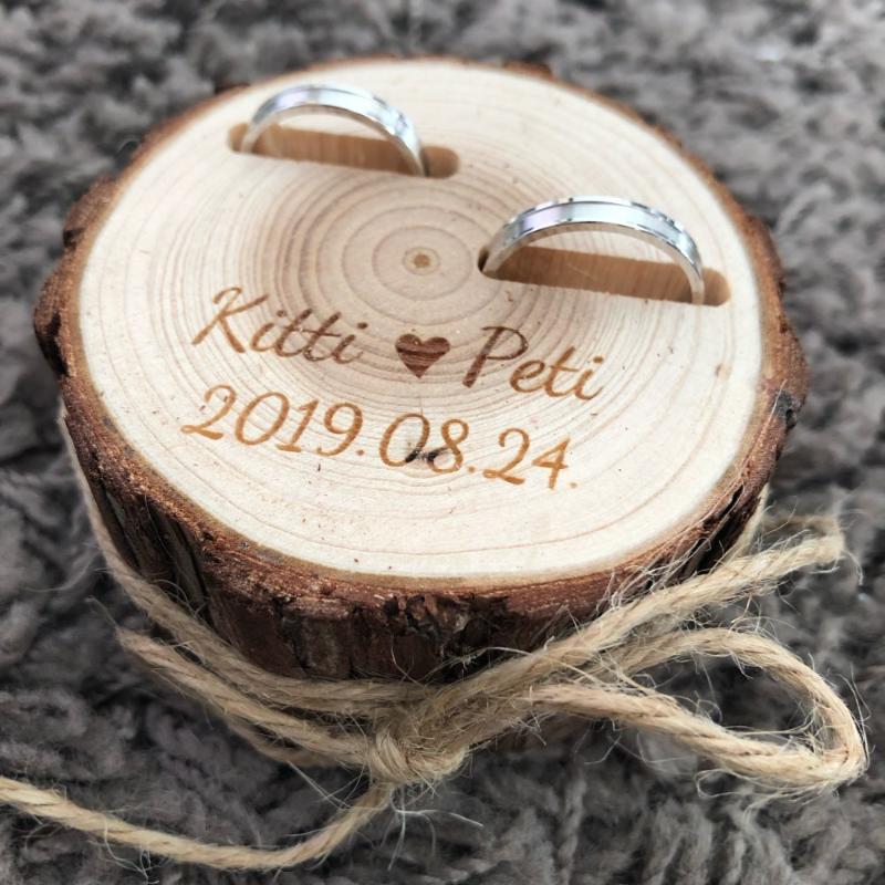 

Customized Wedding Gifts Ring Bearer Box Personalized Ring Holder Nature Wood Slice Box For Engagement