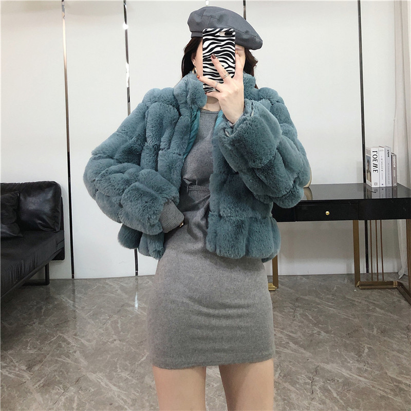 

2021 New Women Luxury Rabbit Skin Jacket Fashion Winter Short Padded Fur Warm Coat QKDJ, Green.